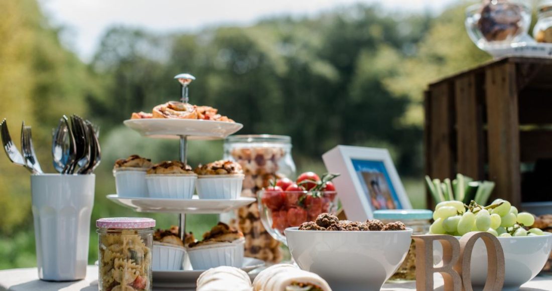 Sweet 16 Geburtstag candybar bufett picknick geburtstagsparty ...